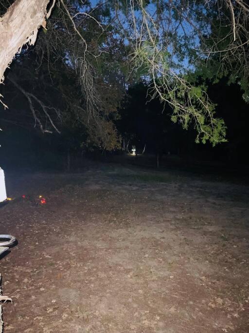 Bastrop Tiny Disc Golf Retreat Villa Luaran gambar